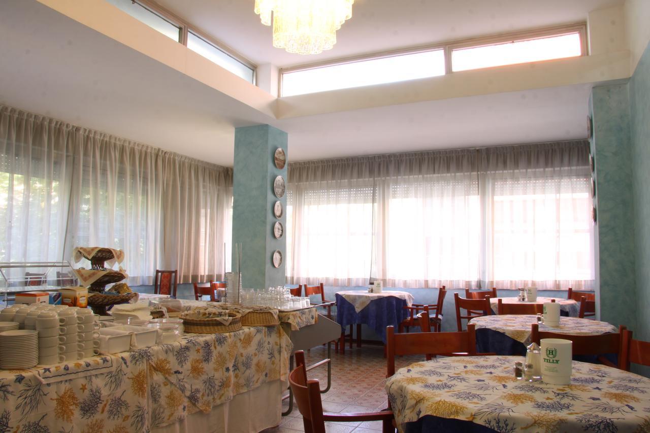 Hotel Tilly Cesenatico Exterior photo